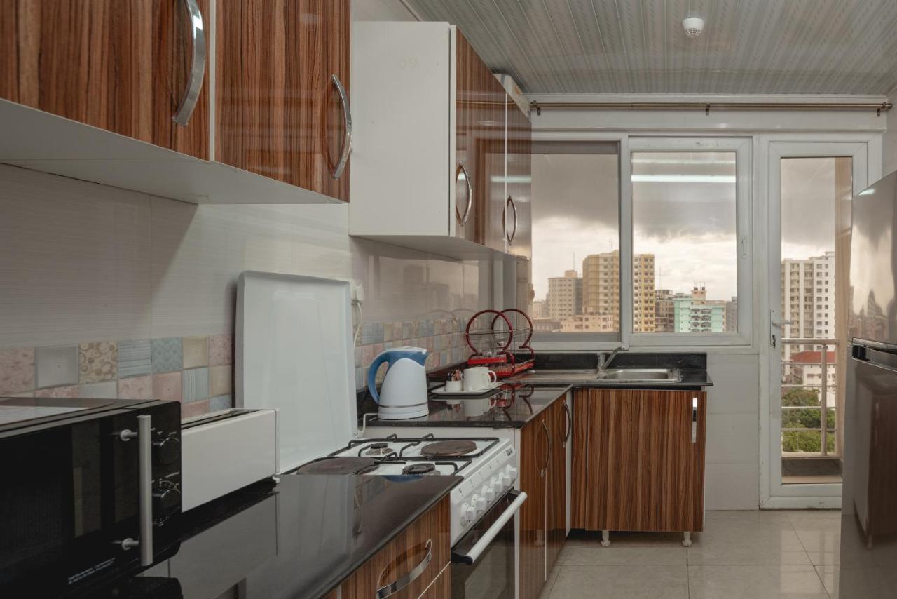 Golden Tulip Dar Es Salaam City Center Hotel Екстериор снимка