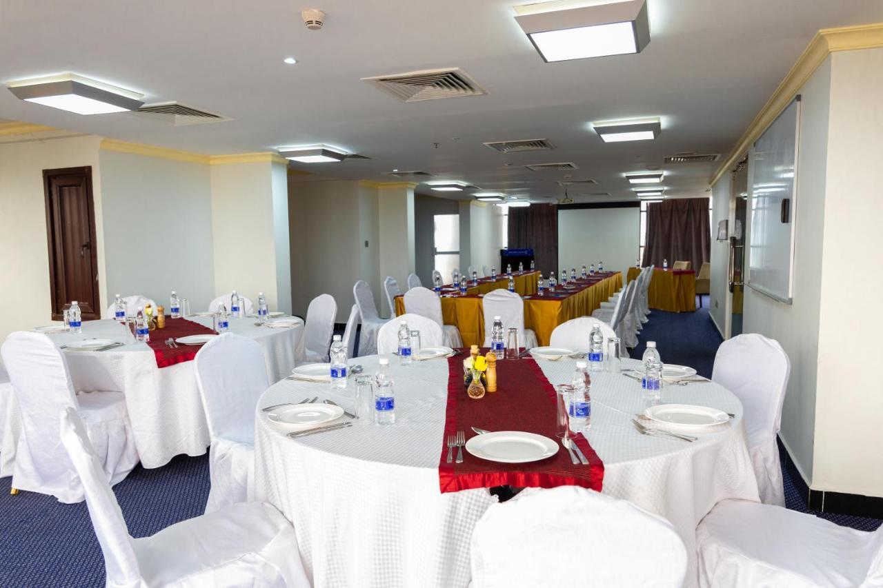 Golden Tulip Dar Es Salaam City Center Hotel Екстериор снимка