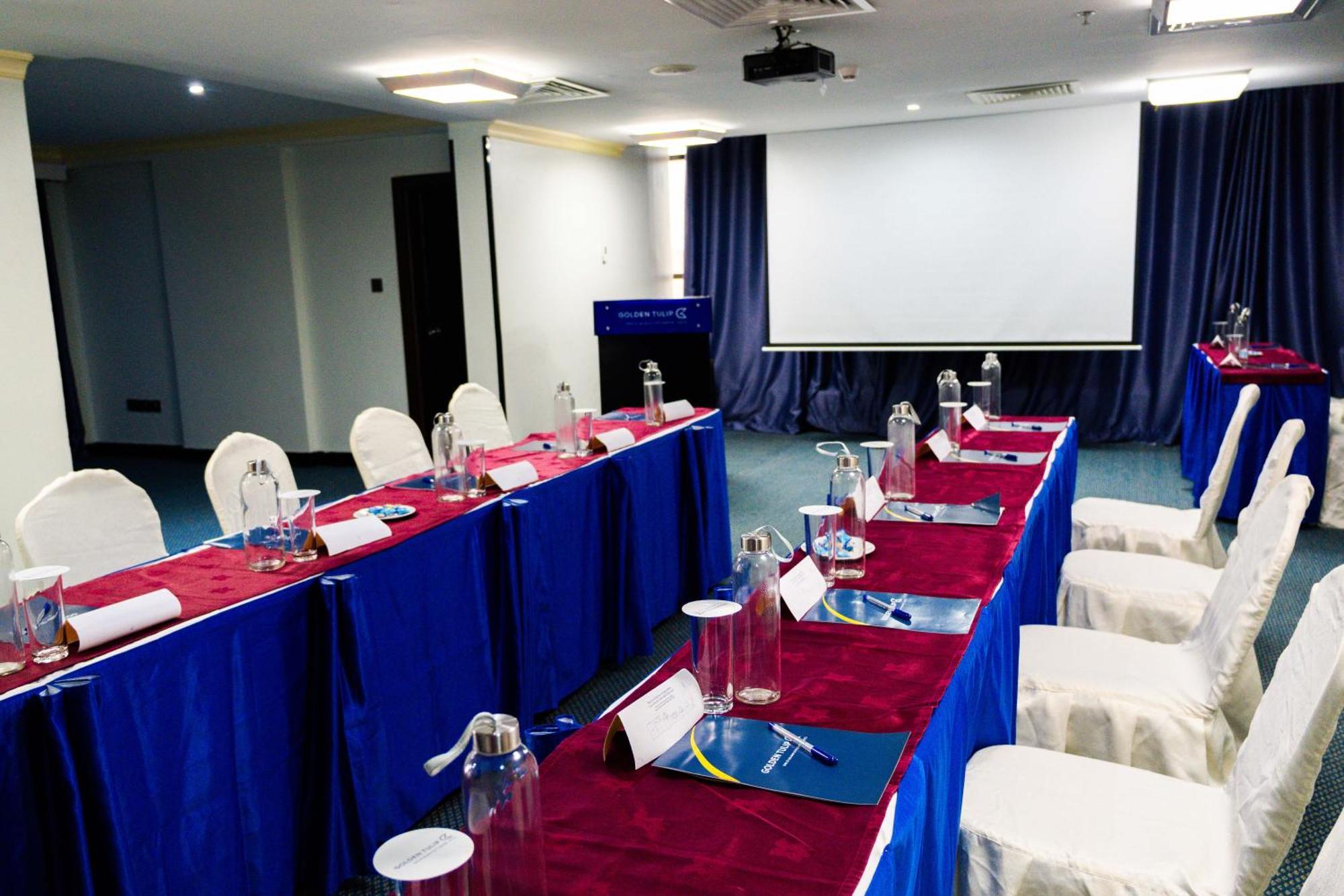 Golden Tulip Dar Es Salaam City Center Hotel Екстериор снимка